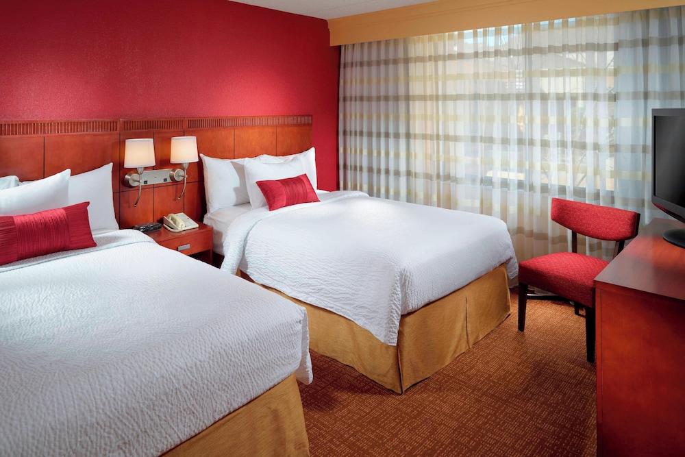 Courtyard by Marriott Columbus photo 5