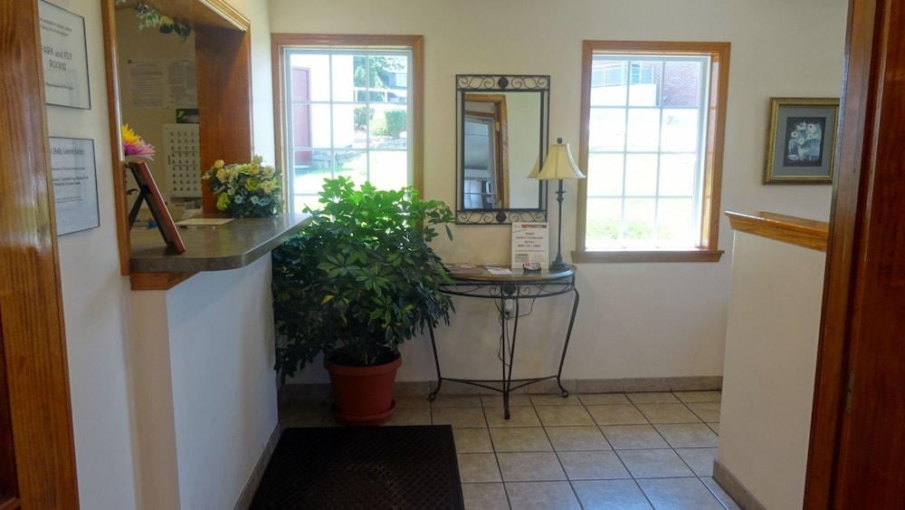 Red Carpet Inn North Syracuse photo 26