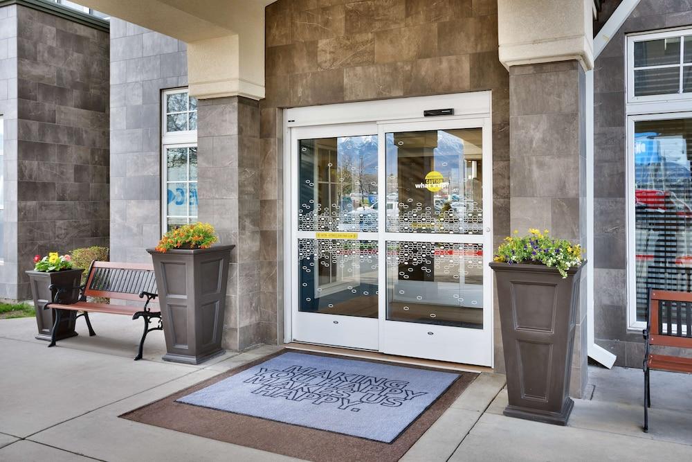 Hampton Inn & Suites Orem photo 49