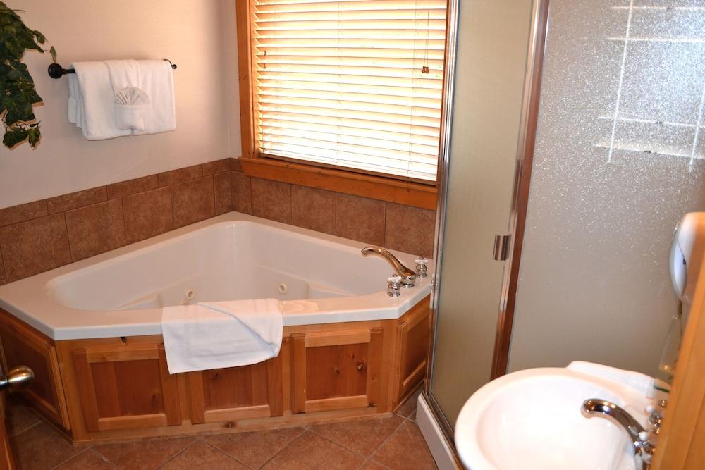 StoneBridge Resort photo 31