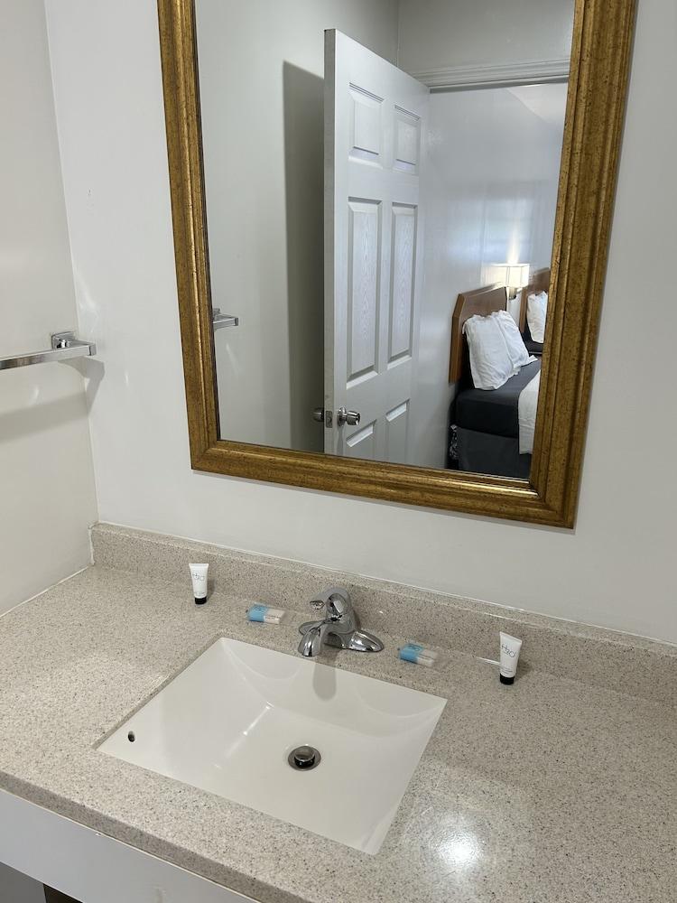 Lake View Inn photo 2
