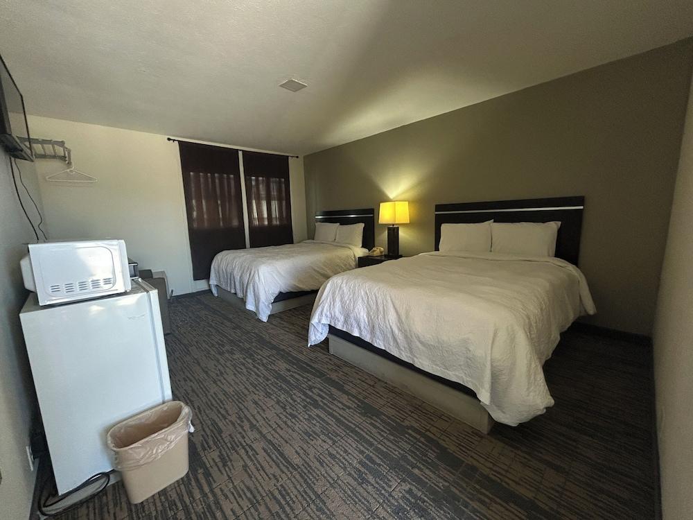 Gateaway Motel Broken Bow NE photo 39
