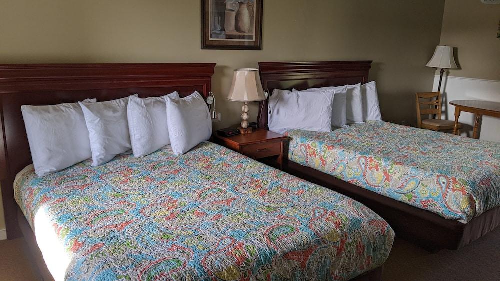 The Meadowlark Inn photo 22