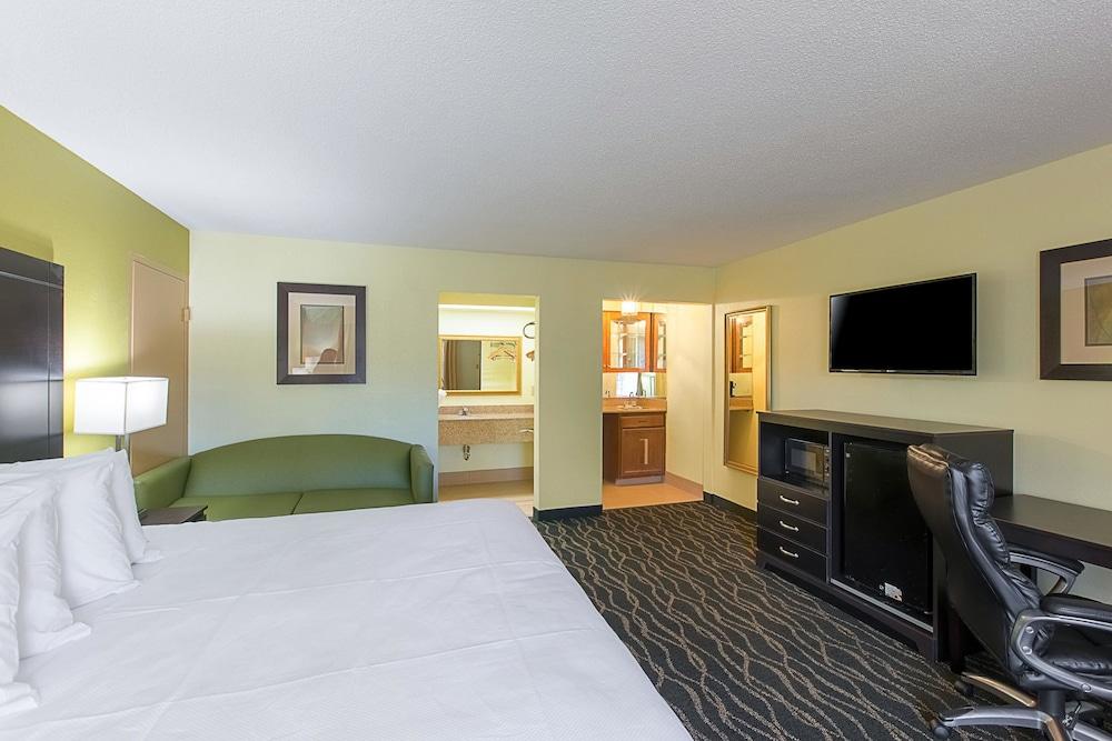 Clarion Inn Columbia Airport photo 39