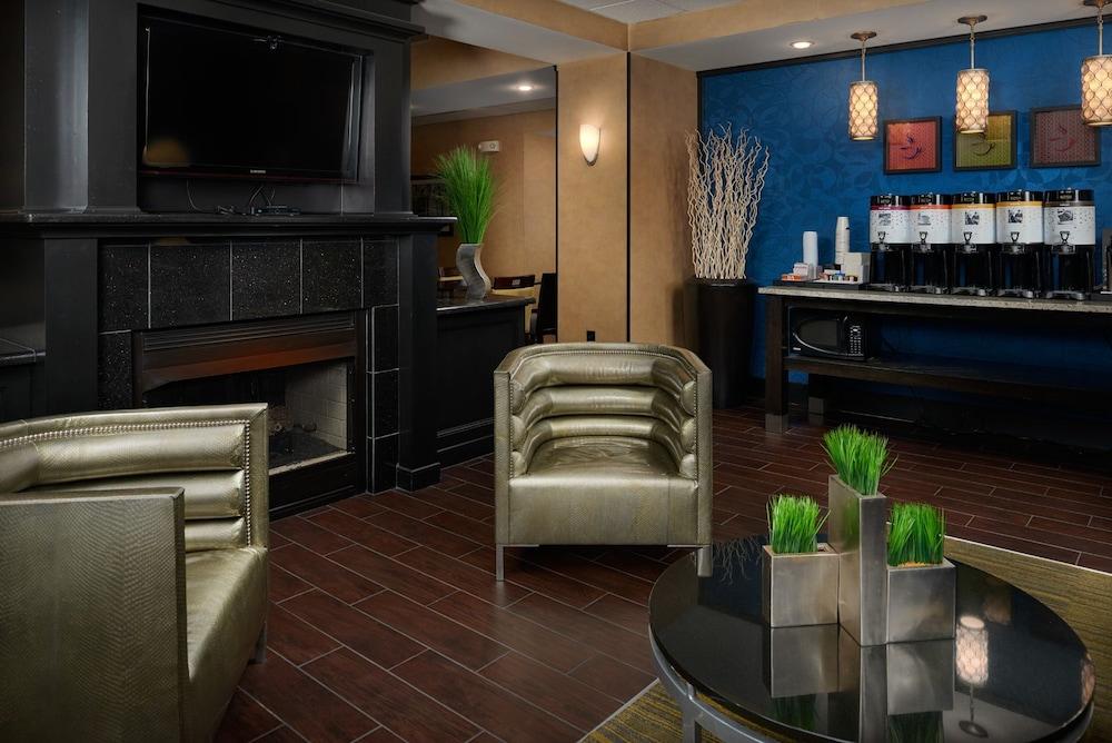 Hampton Inn & Suites Mt. Juliet photo 2
