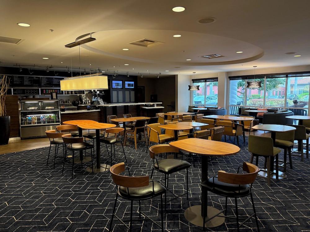 Courtyard by Marriott Fort Myers I-75/Gulf Coast Town Center photo 6