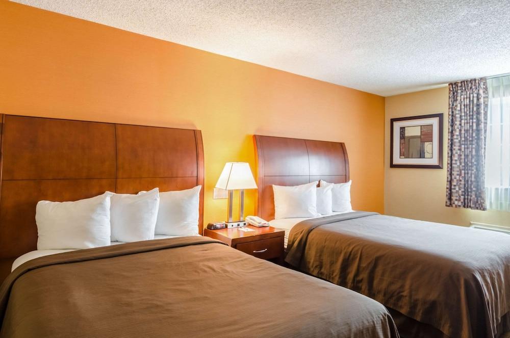 Quality Inn Chicopee - Springfield photo 7