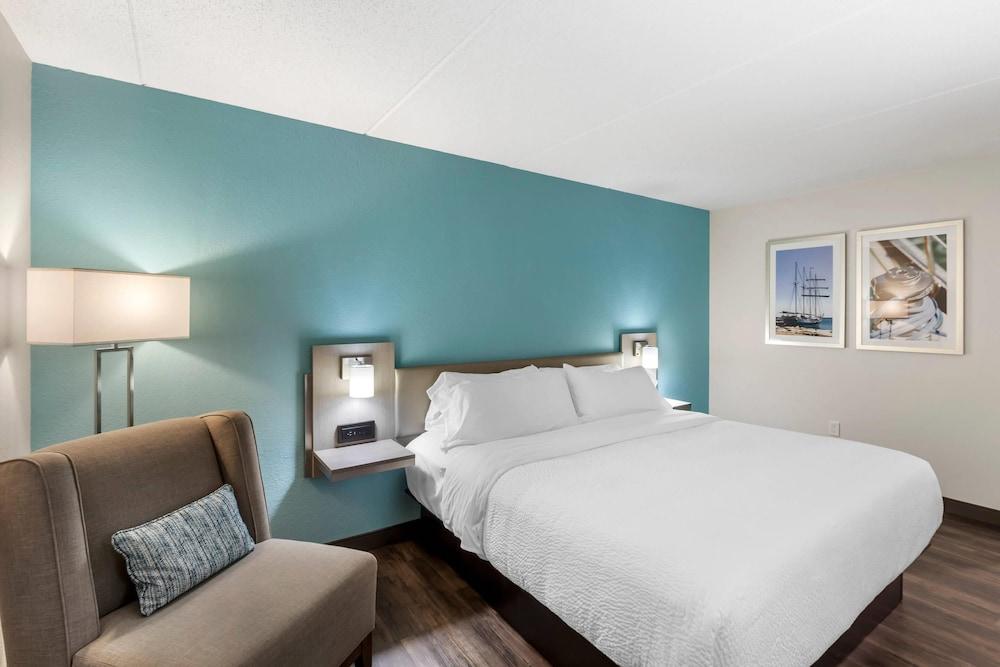 The Harborview on Lake Michigan, Ascend Hotel Collection photo 33
