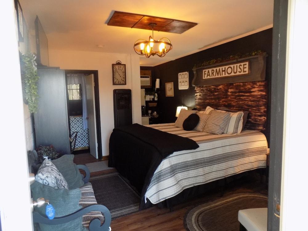 Dighton Inn photo 25