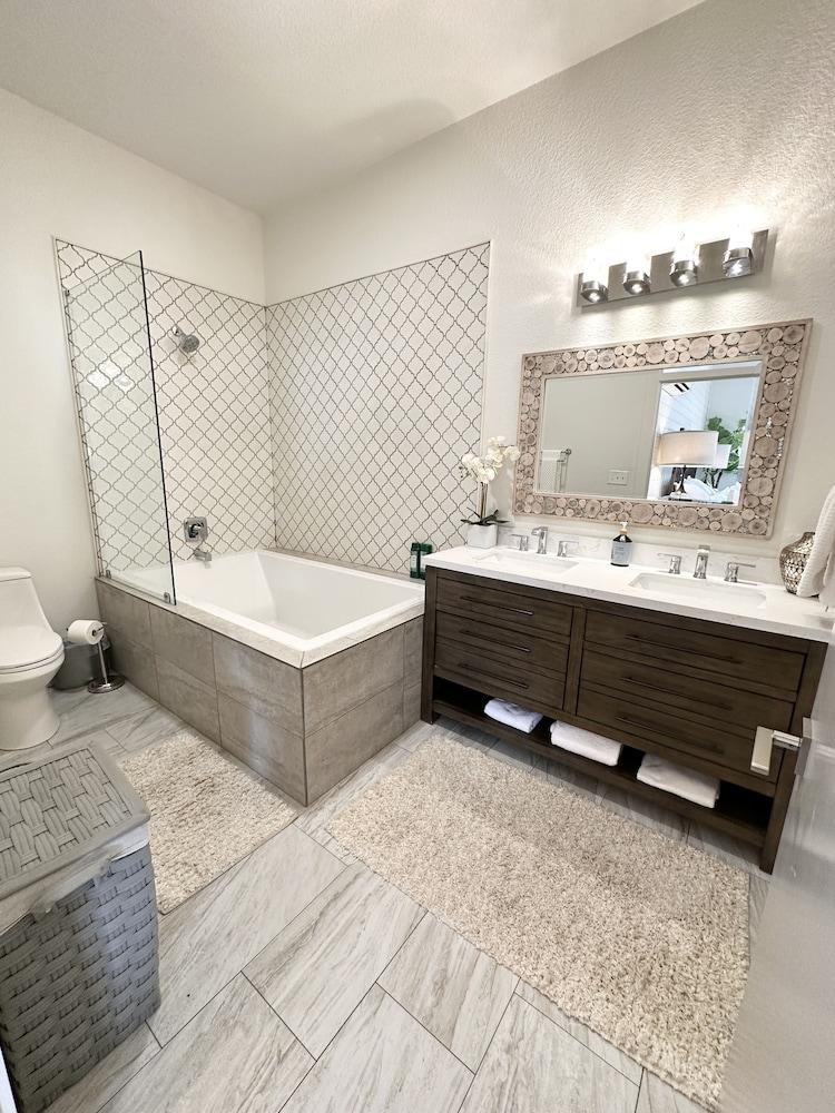 Eagles Landing Lodge Private Suites and Group Lodging photo 10