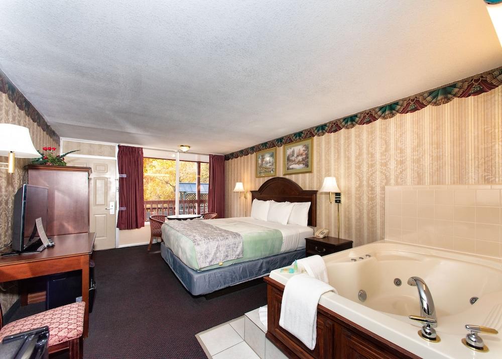 Ozarka Lodge photo 18