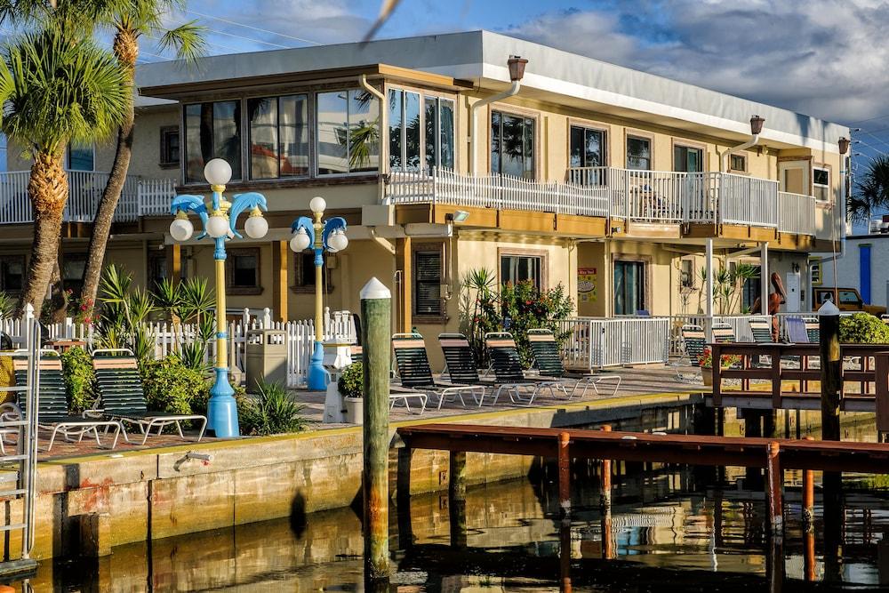 Bayview Plaza Waterfront Resort photo 86
