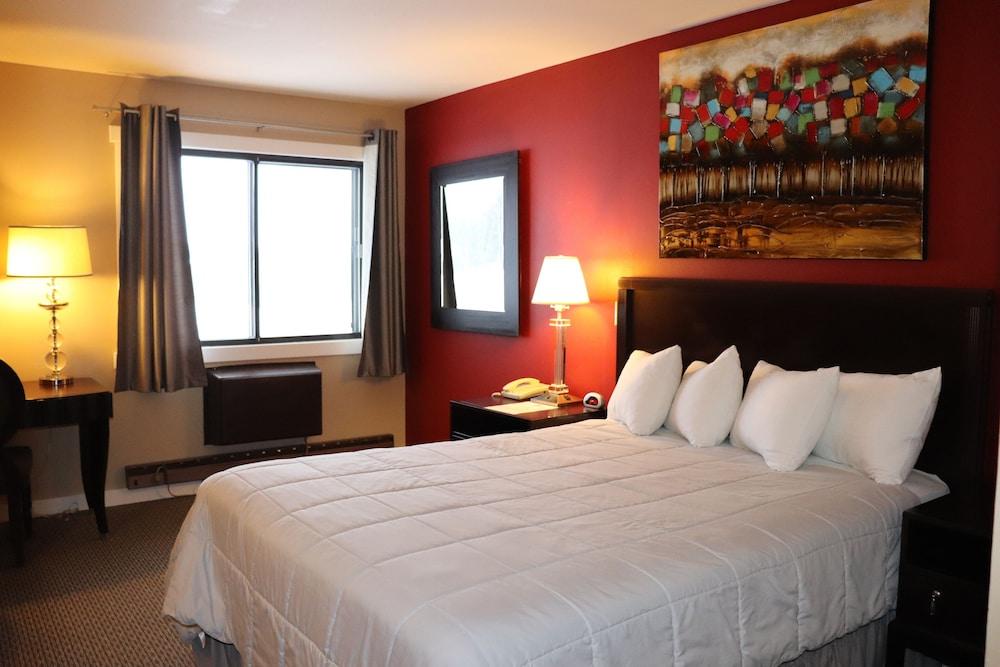The Washburn Inn - On the Lake photo 7