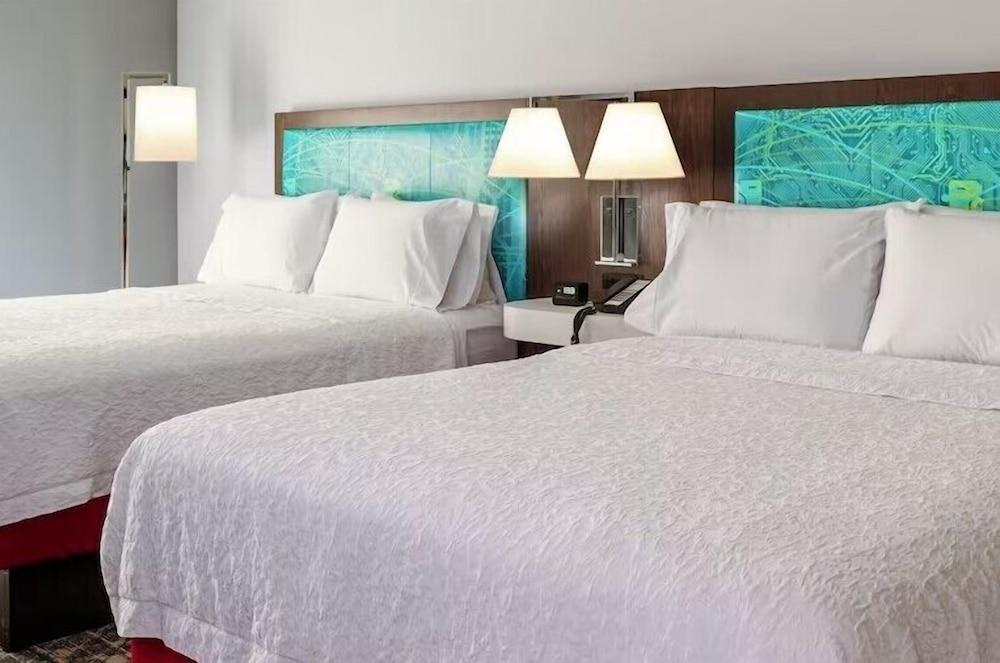 Hampton Inn & Suites Chico photo 3
