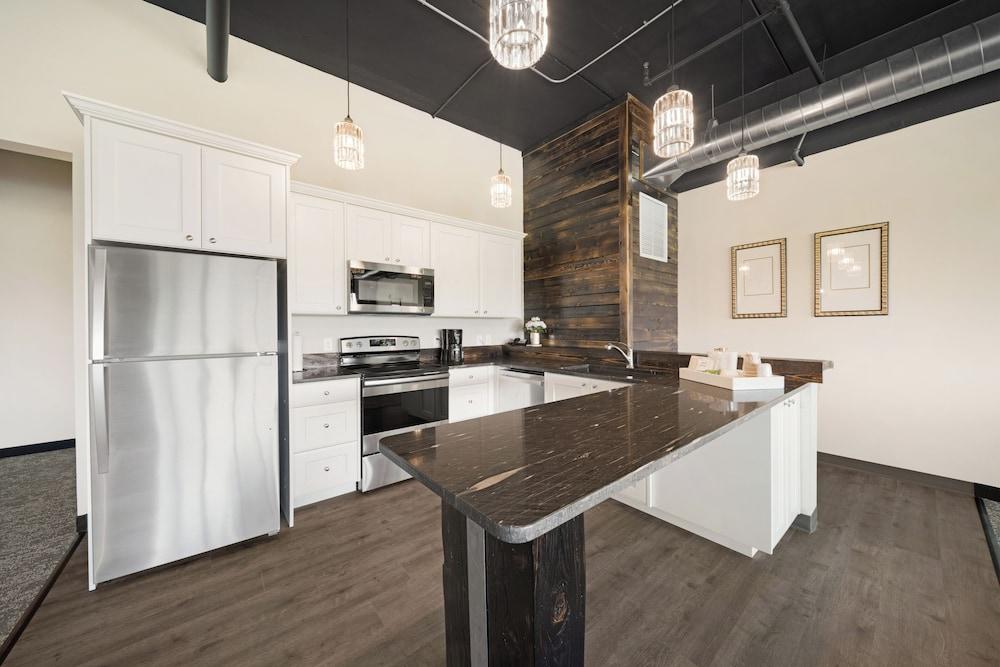 The Suites at Prairie Falls & Event Center photo 25