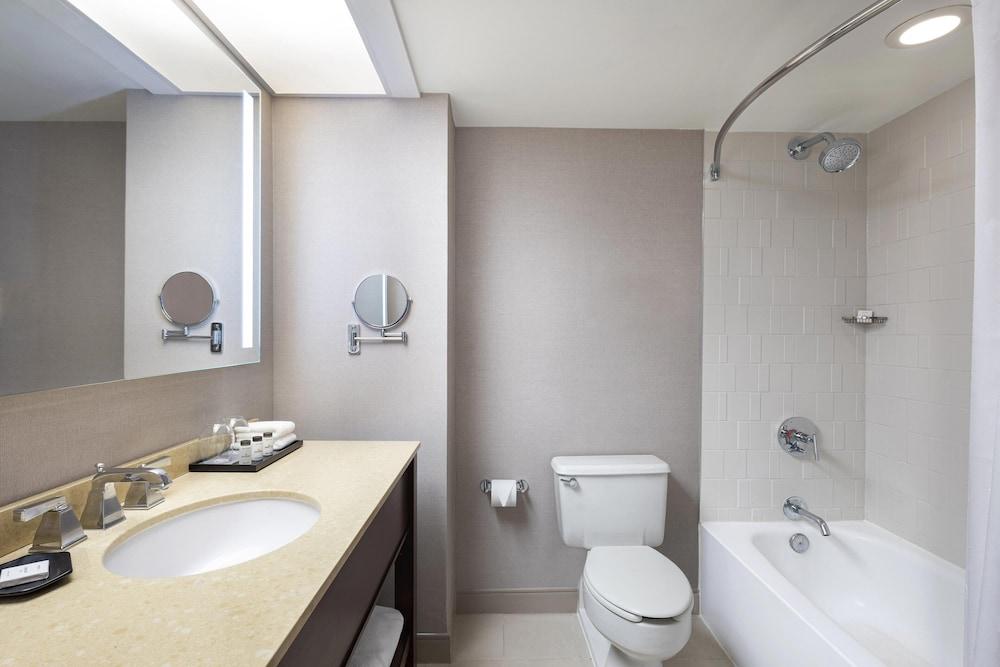 Sheraton Edison photo 17