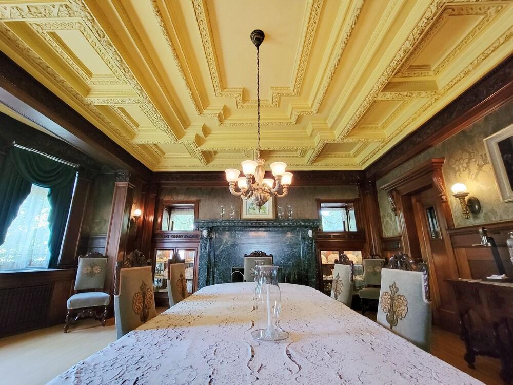 Historic Cotton Mansion Duluth Boutique Hotel photo 19