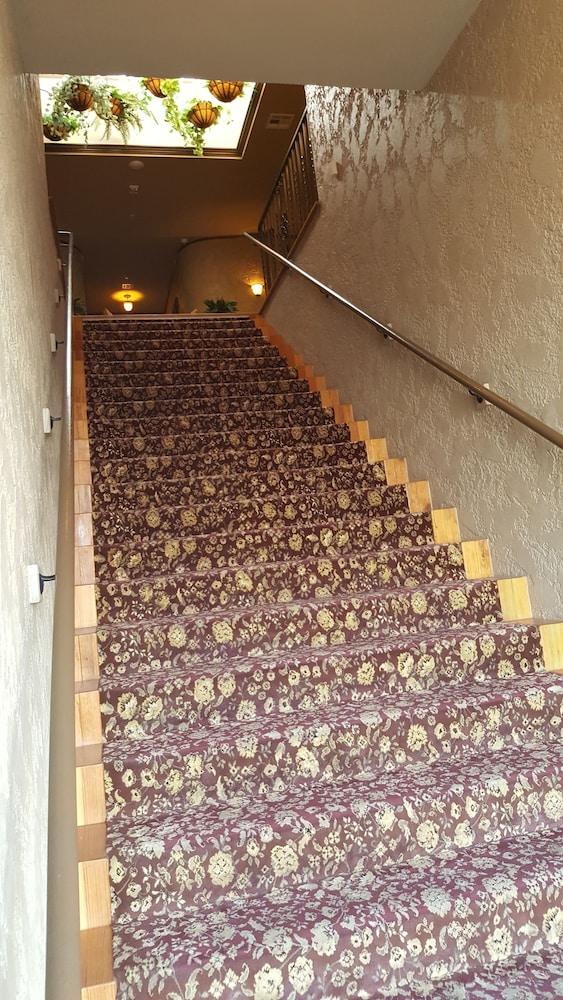 The Campbell Hotel on Route 66 photo 34
