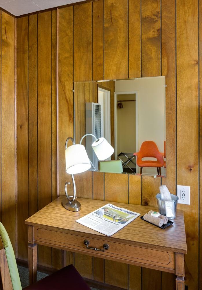 Sunset Motel photo 7