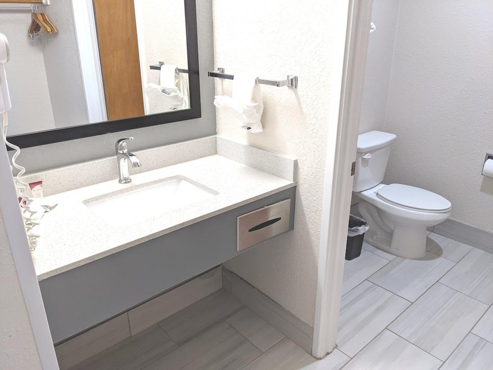 Quality Inn & Suites South San Jose / Morgan Hill photo 20