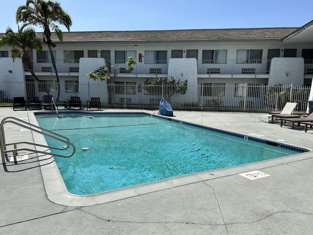 Garden Grove Inn photo 4