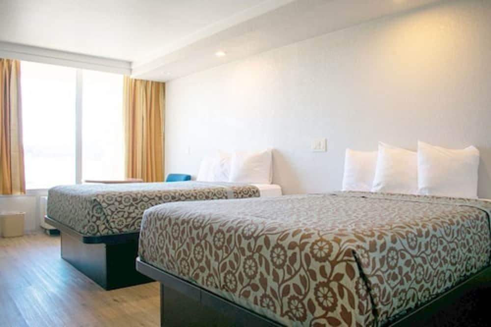 Days Inn by Wyndham Hillsboro TX photo 7
