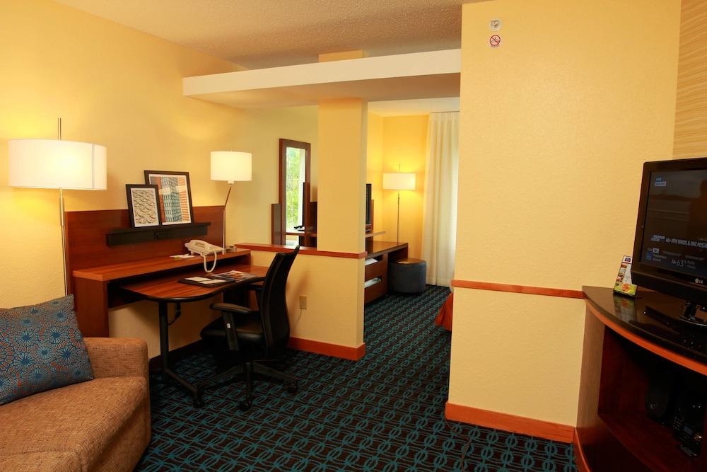 Spark by Hilton Traverse City photo 7