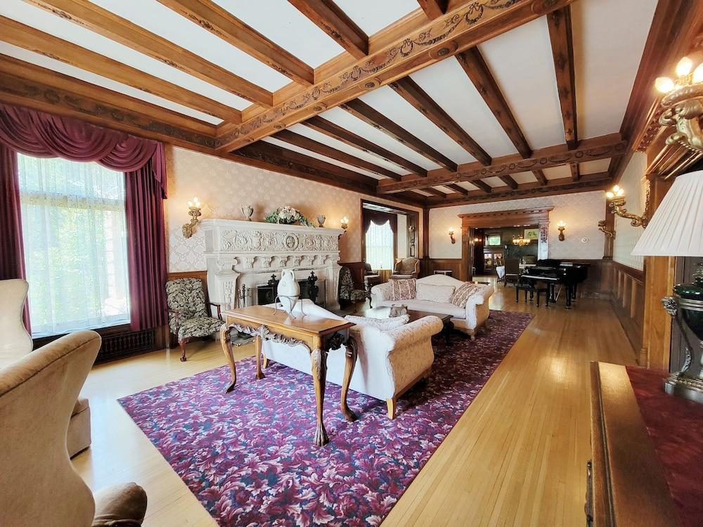 Historic Cotton Mansion Duluth Boutique Hotel photo 22