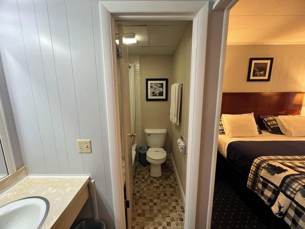 American Boutique Inn - Lakeview photo 8