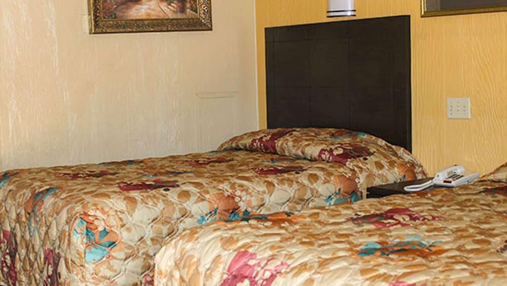 Charles Wesley Motor Lodge photo 12