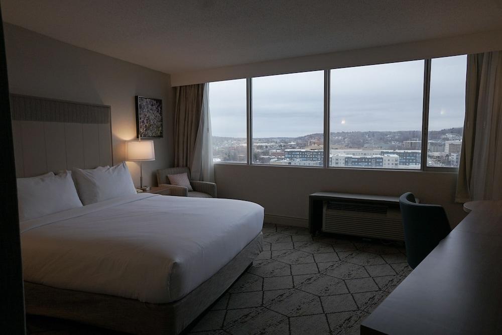 Crowne Plaza Syracuse, an IHG Hotel photo 5