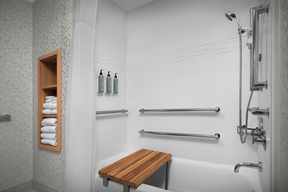 Residence Inn Seattle Northgate Station photo 10