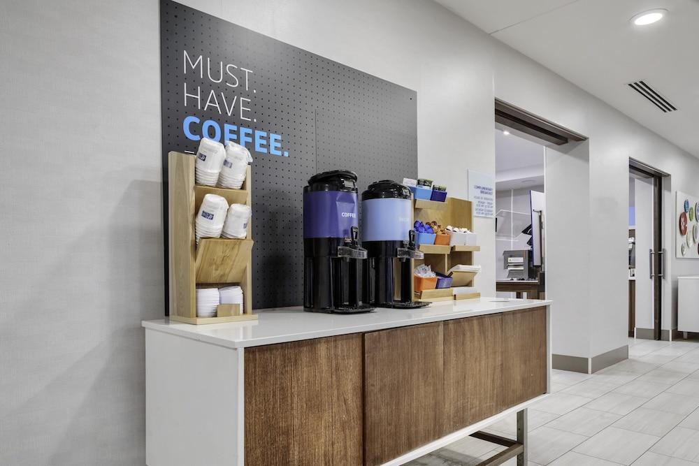 Holiday Inn Express & Suites Macon - I-475 By IHG photo 15