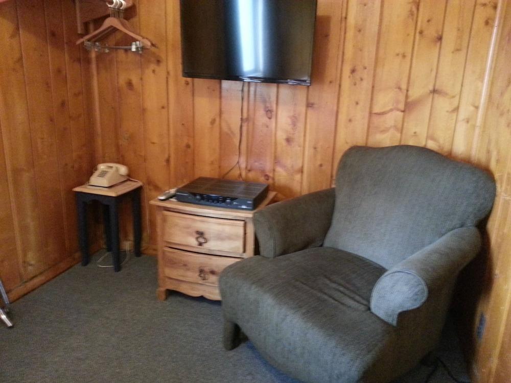 Canyon Motel photo 52