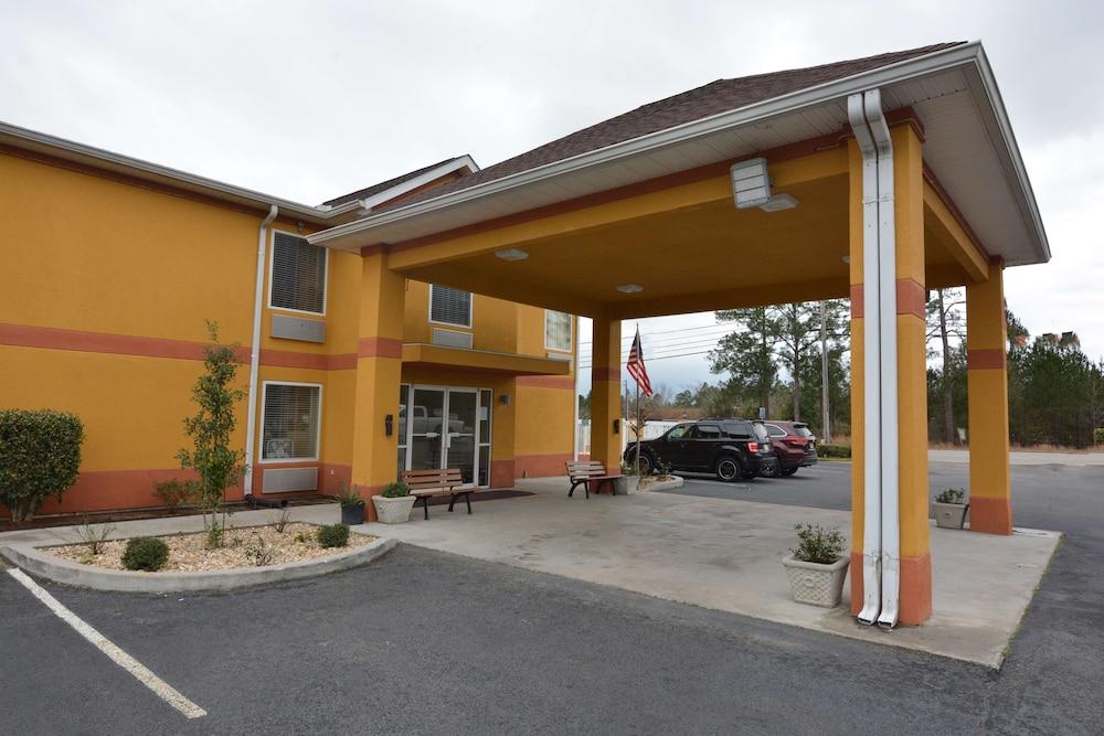 Jameson Inn - Hazlehurst photo 50