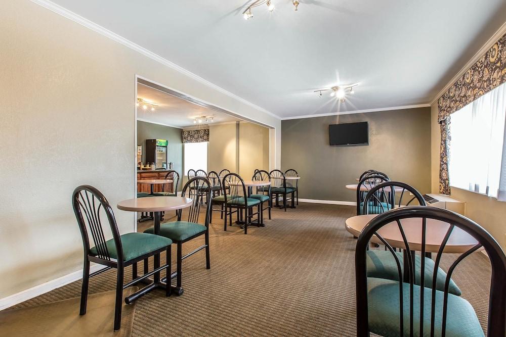 Quality Inn Homewood Birmingham I-65 photo 26