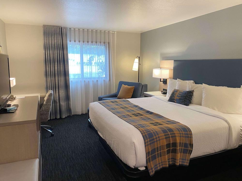 Best Western Lake Lucille Inn photo 12