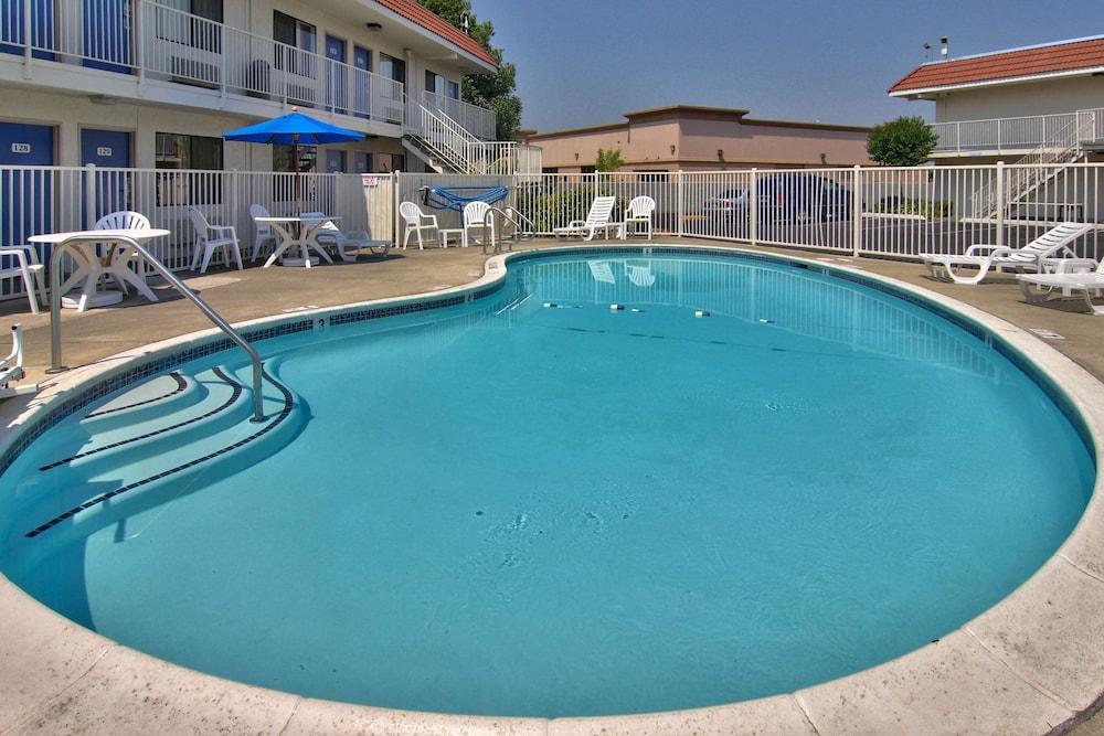 Motel 6 West Sacramento, CA photo 20