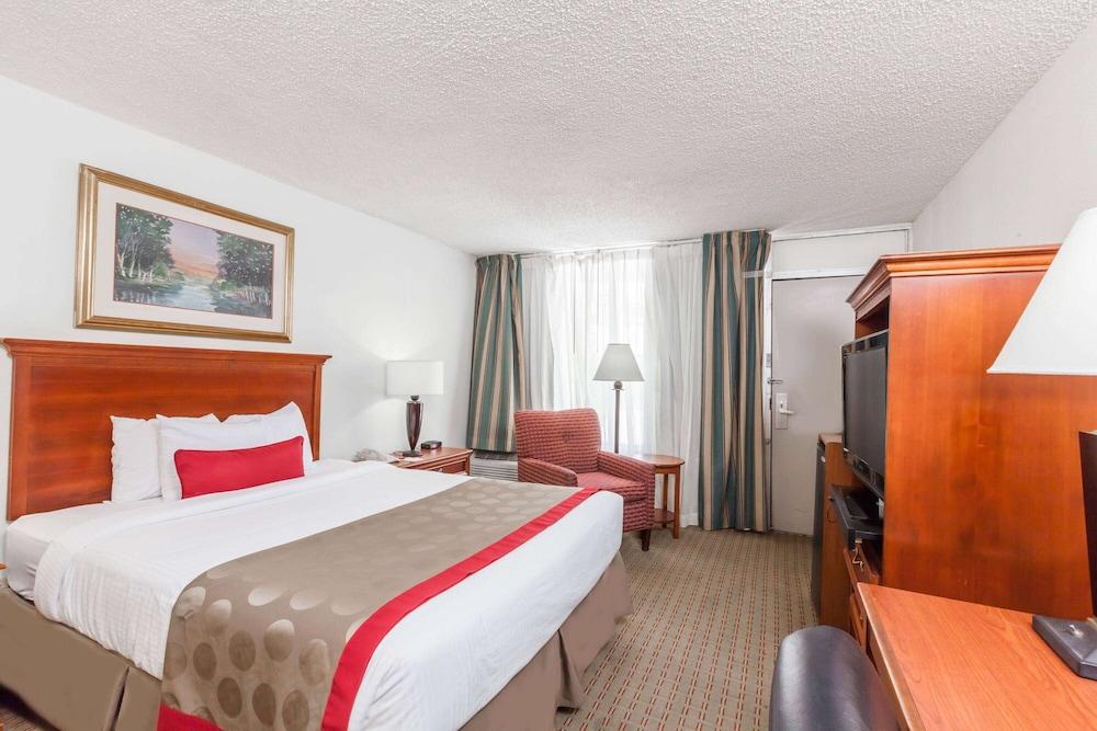 Ramada by Wyndham New Iberia photo 35