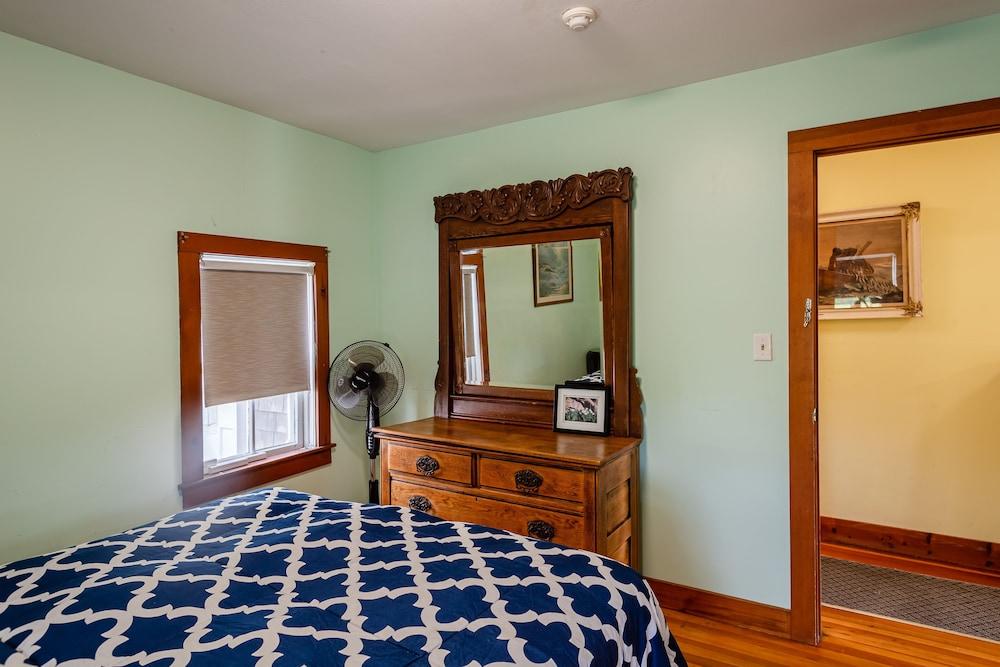 Narragansett Inn photo 22