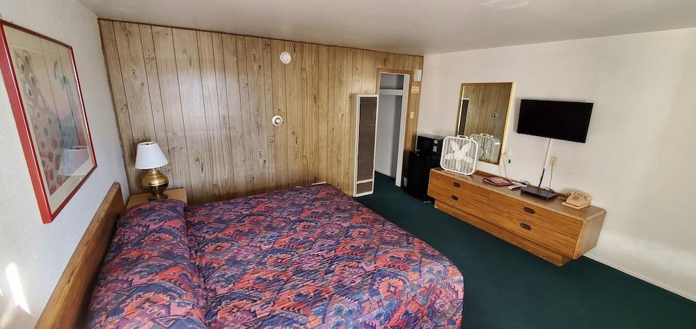 Budget Inn photo 7