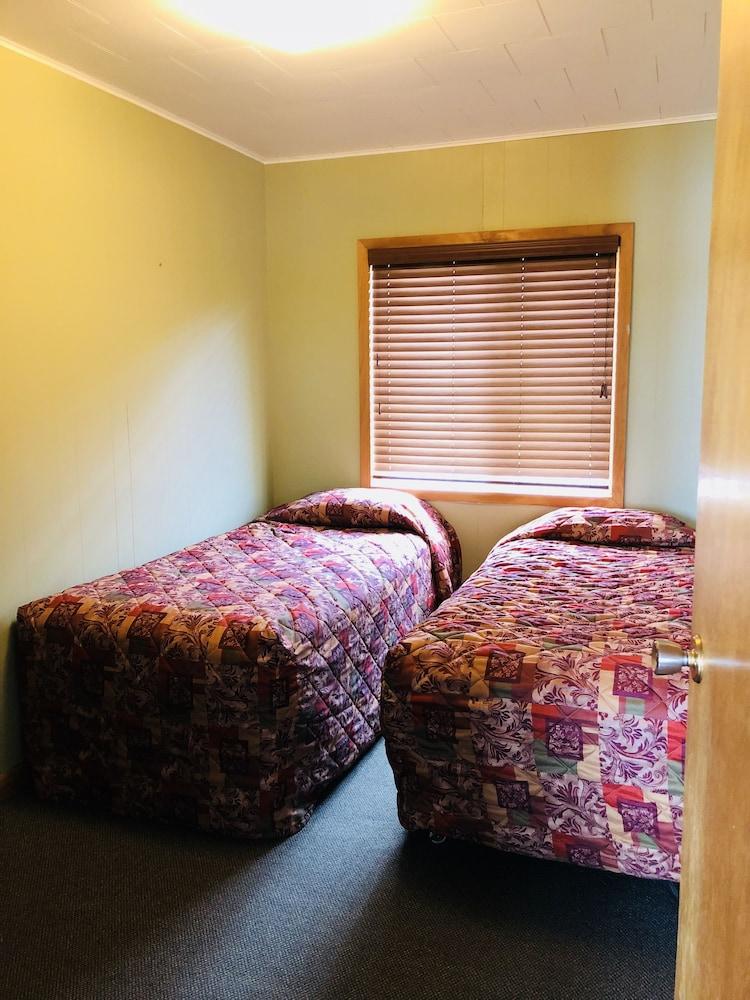 Sportsman's Lodge photo 9