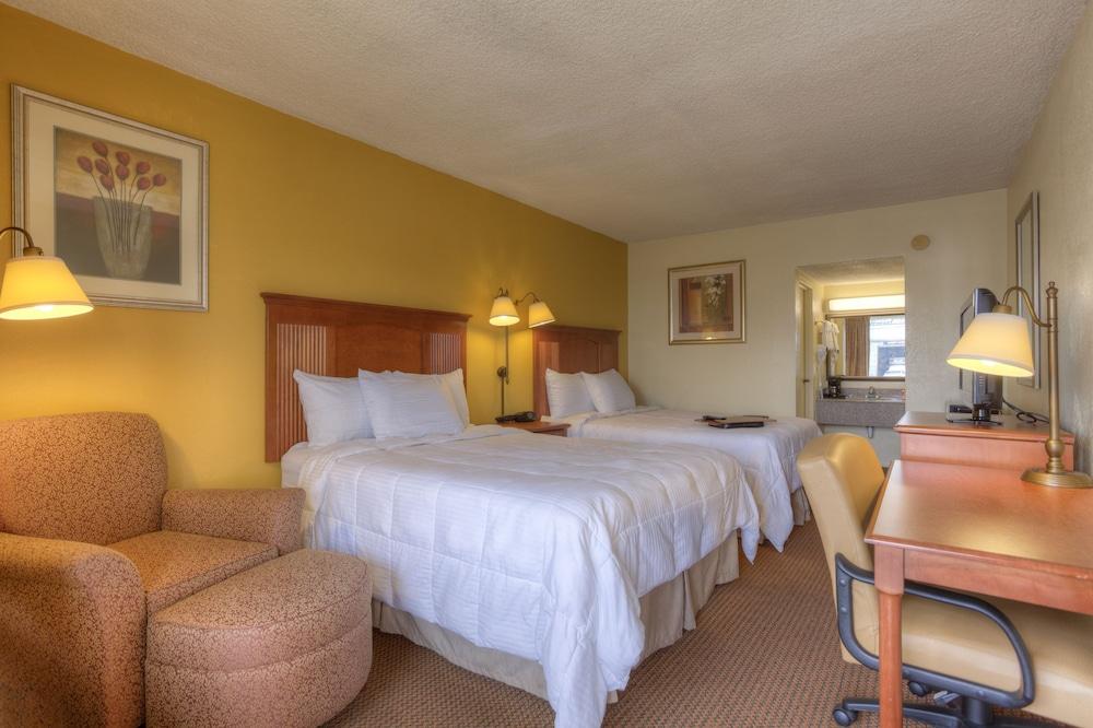 Econo Lodge Byron near Historic District - Warner Robins photo 12