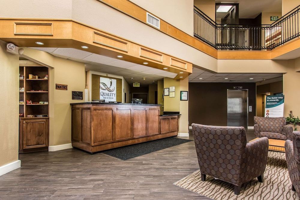 Quality Suites New Iberia photo 3