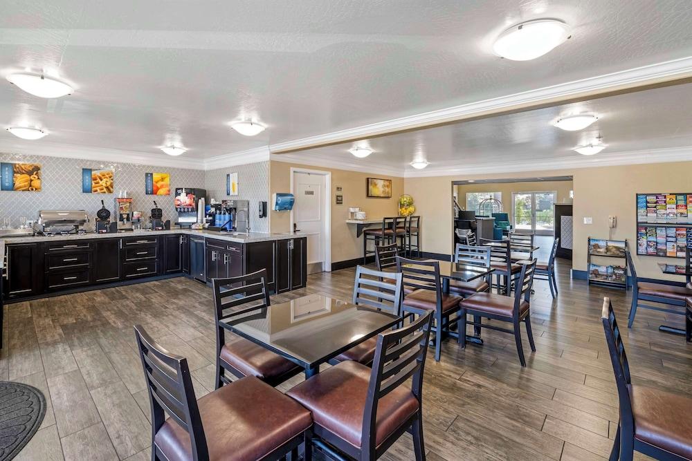 Best Western Liberty Inn photo 26