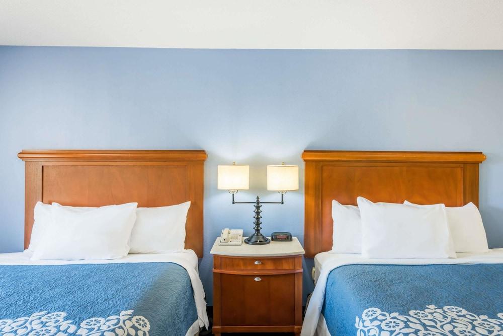 Aderi Hotel Niantic photo 7