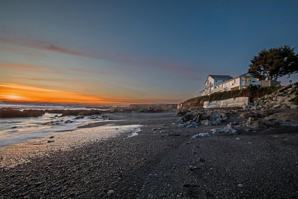 Black Sands Inn photo 33