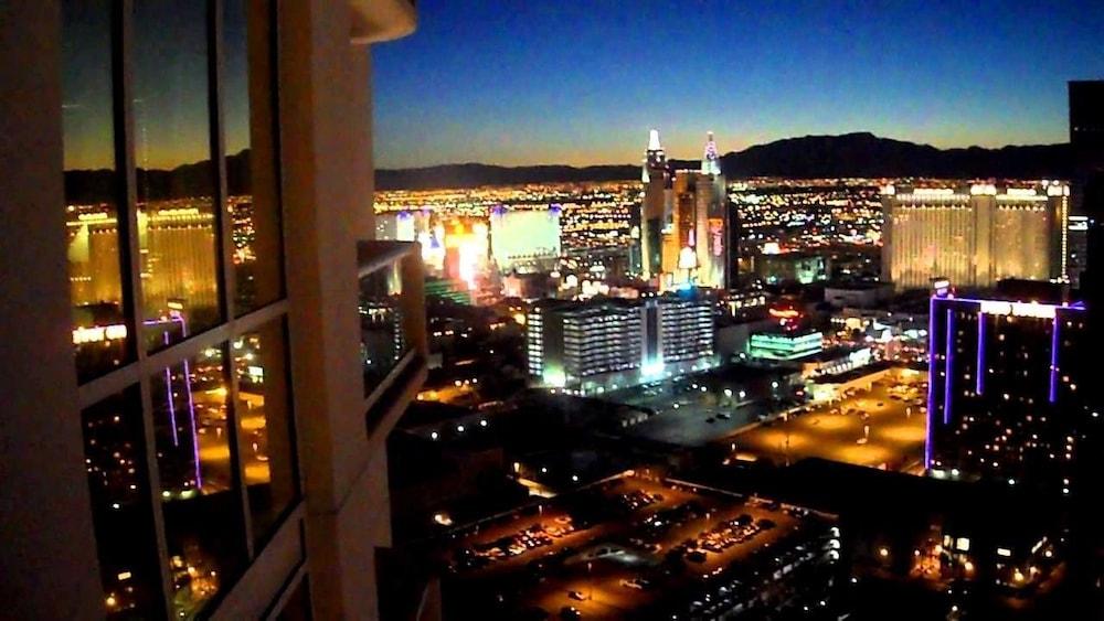 Jet Luxury Resorts @ The Signature Condo Hotel photo 34