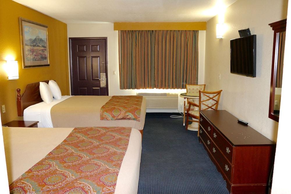 Budget Inn Barstow photo 5