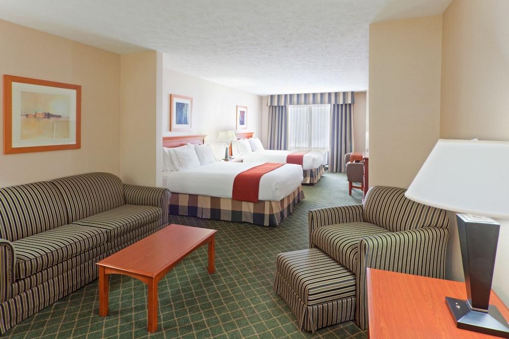 Holiday Inn Express & Suites Kent - University Area by IHG photo 8